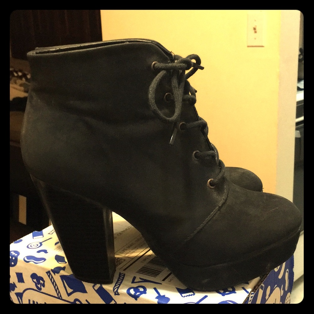 Platform boots